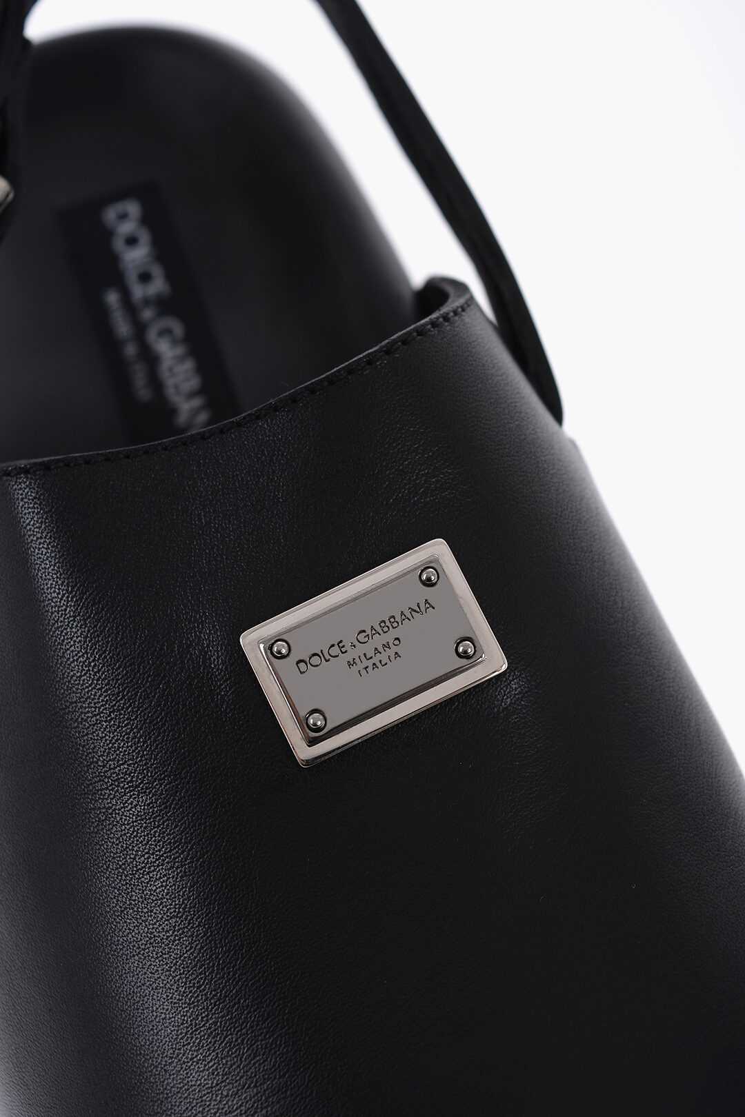 【関税＆送料込み】Dolce & Gabbana Black Leather Mules With Patent leather mules with DG logo in Black for Women