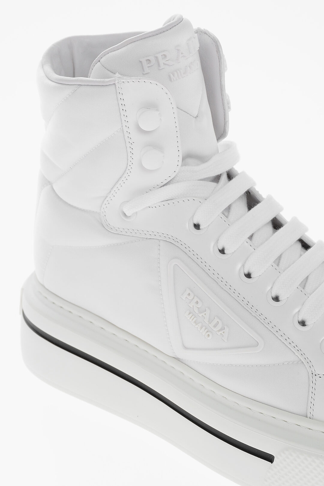 Prada Sneakers Monochrome Lace-up in Nylon Gabardine donna