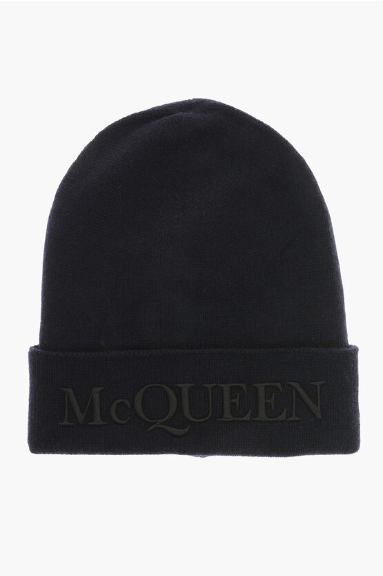 Alexander Mcqueen Solid Colour Cashmere Beanie With Embroidered Logo In Black