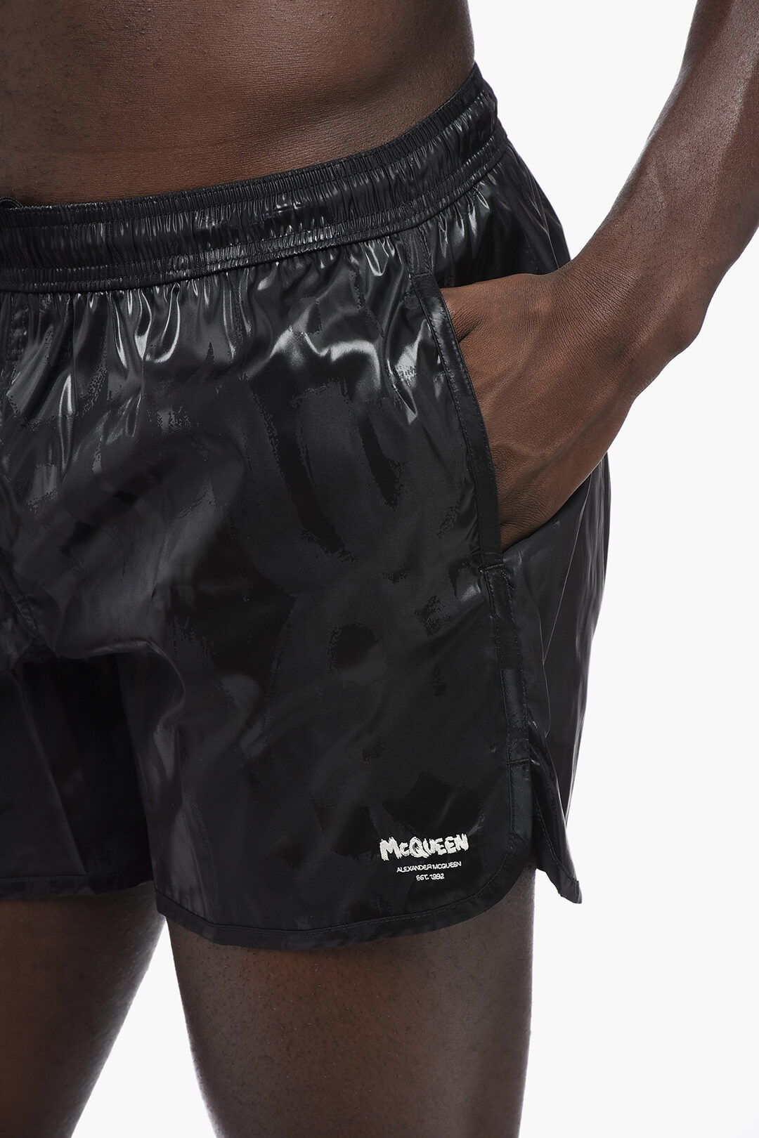 水着 Alexander Mcqueen Abstract Print Swim Shorts With Logo Alexander McQueen Abstract print swim shorts | The Fashion