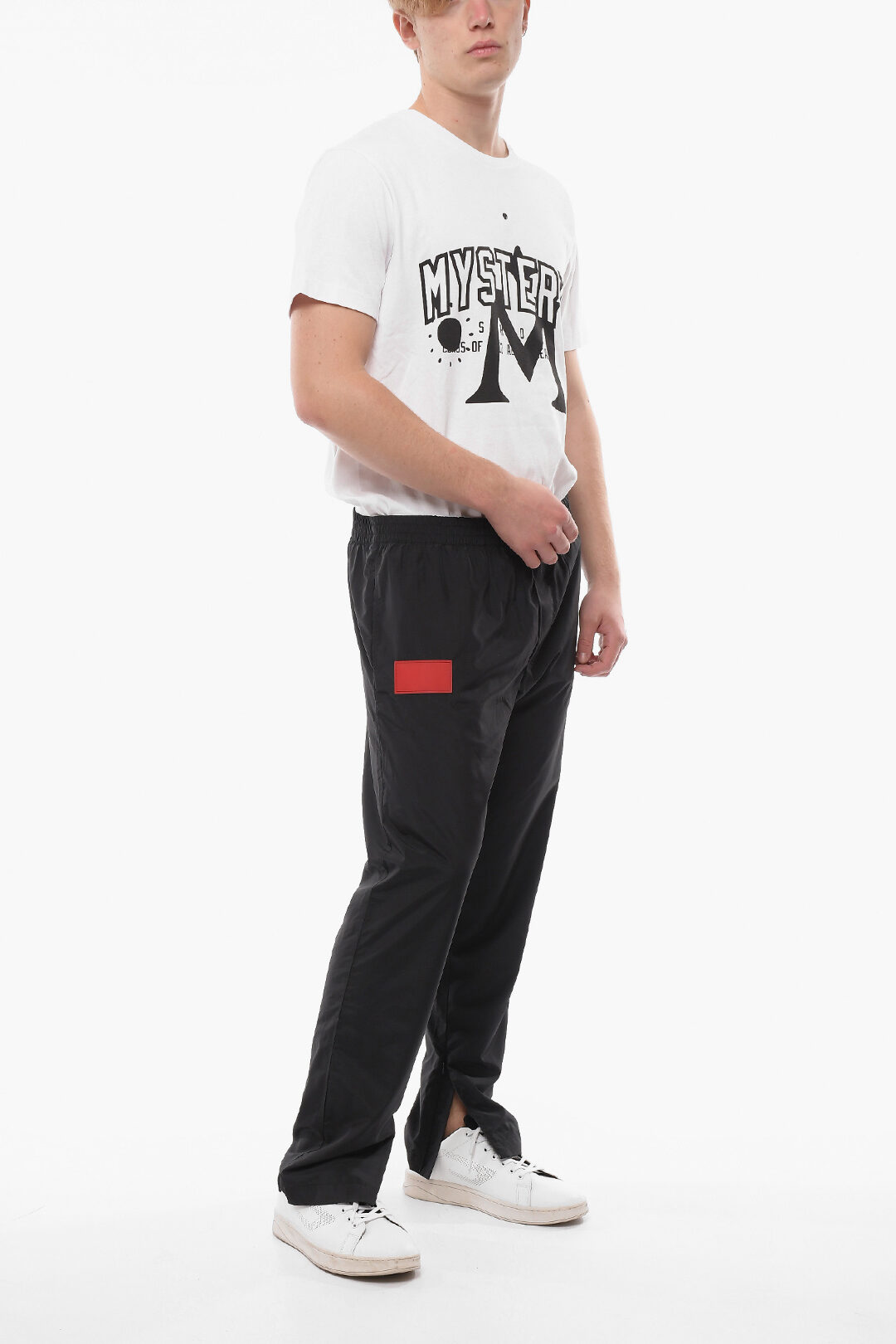 Buy The Indian Garage Co Men Black Solid Regular Fit Joggers - Track Pants  for Men 14125010 | Myntra