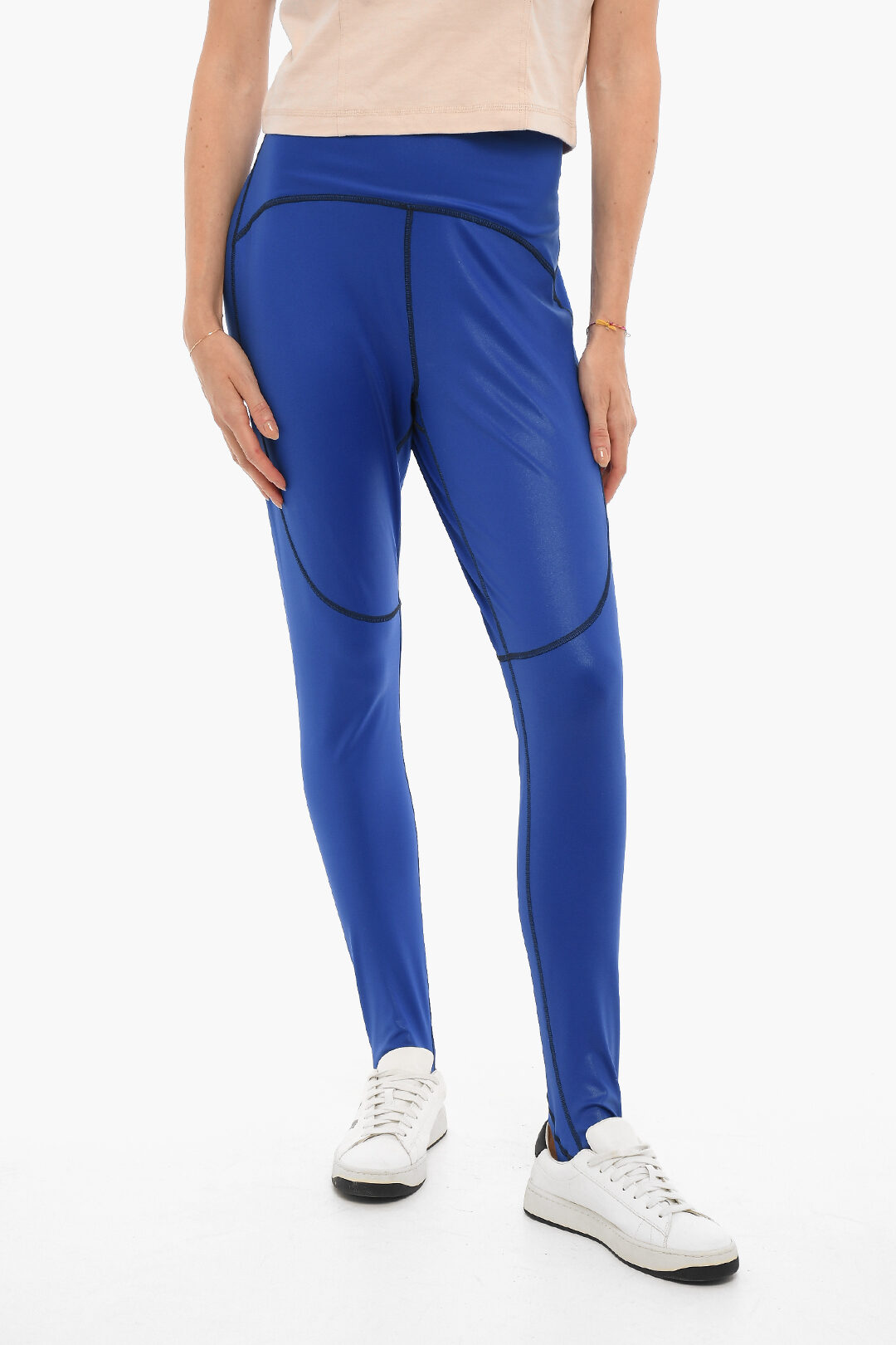 https://data.glamood.com/imgprodotto/stella-mccartney-stretch-fabric-leggings-with-visible-stitching-and-heel-cut-out-detail_1379067_zoom.jpg