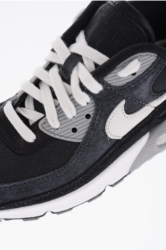 sneakers with air bubbles