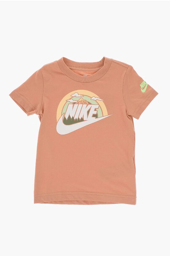 T-shirt Girocollo WILDERNESS con Stampa Frontale