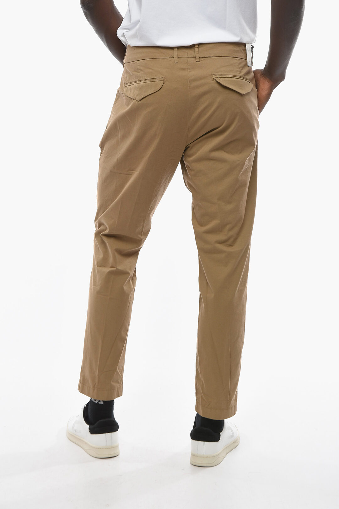 tapered fit chino