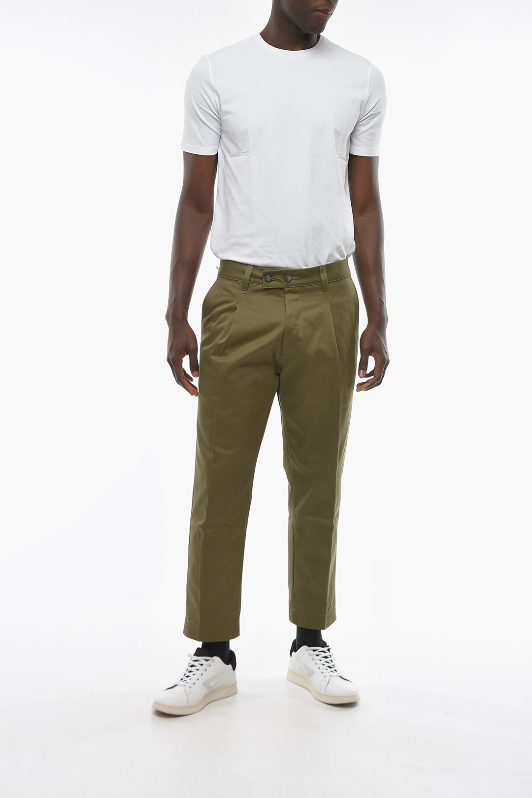 tapered fit chino