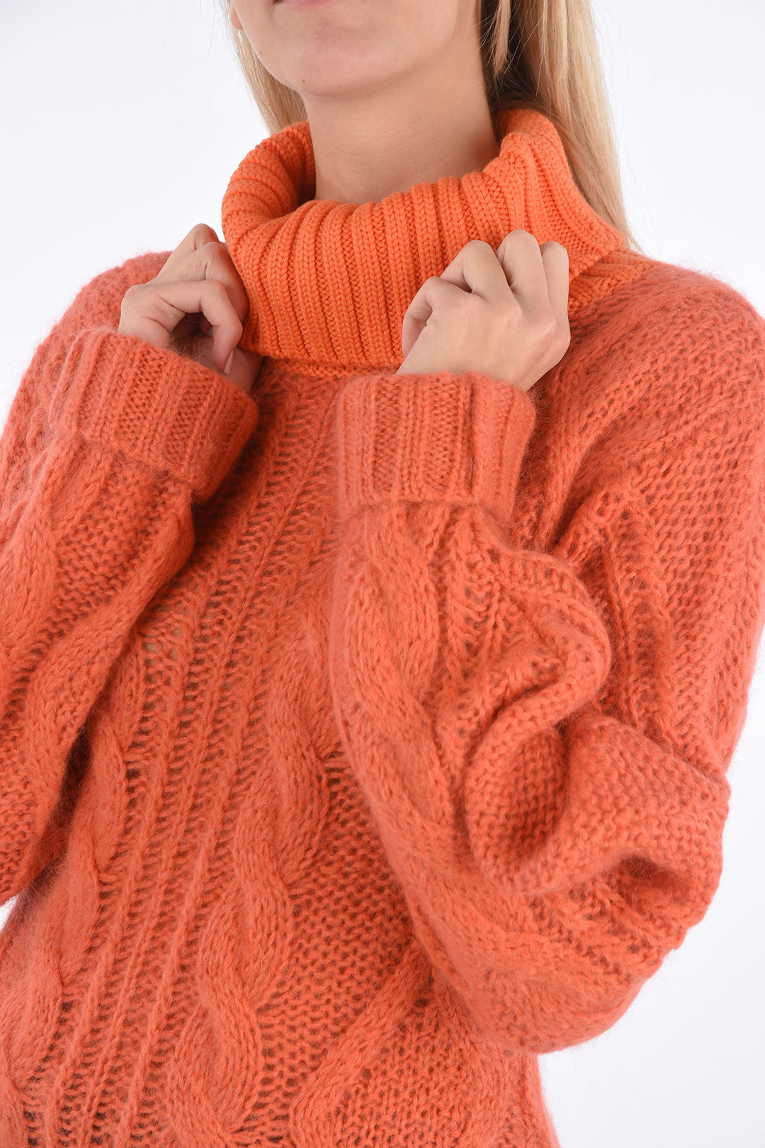 Aalto Turtle Neck Cable Knit Sweater Women Glamood Outlet