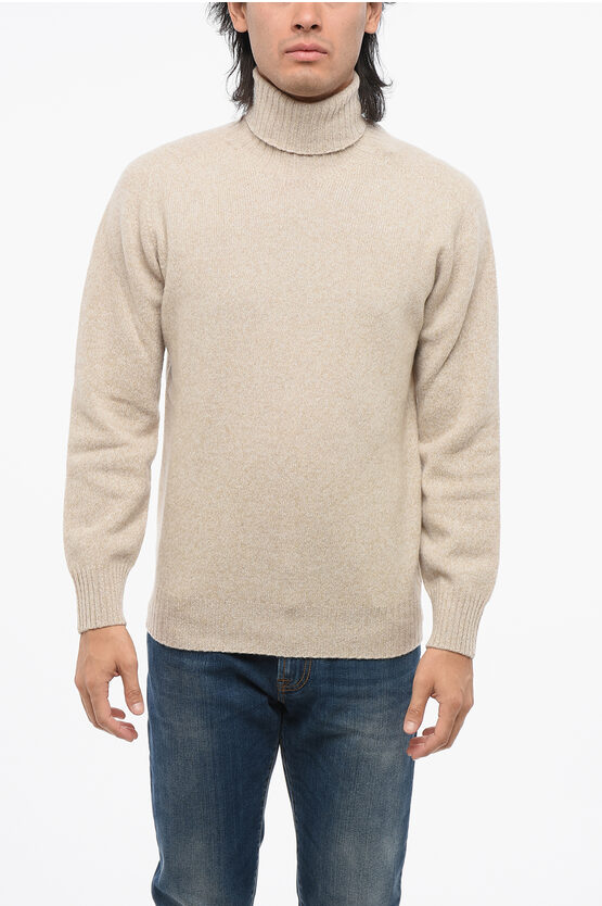 Altea Turtleneck Cashmere Blend Sweater In Gold