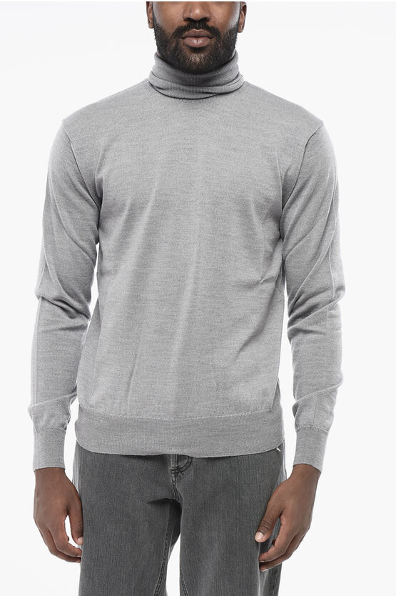 Altea Turtleneck Virgin Wool Sweater In Gray