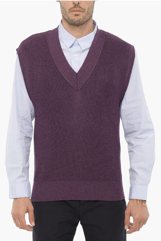 V-Neck Sleeveless S… - image