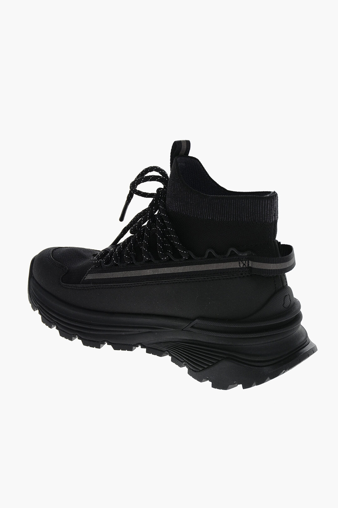 モンクレール MONTE RUNNER ランナー ウォーキング Moncler Monte Runner High Top Sneaker in Grey | FWRD