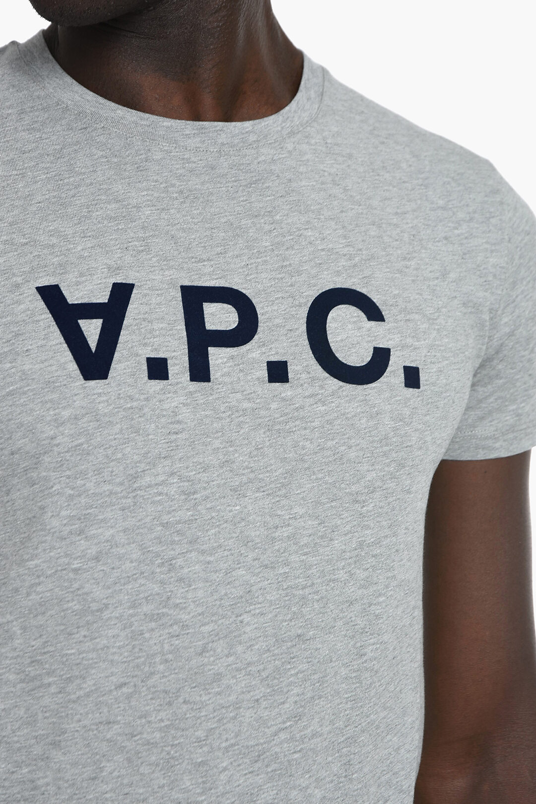 A.P.C. VPC T-shirt with Velour Logo men - Glamood Outlet