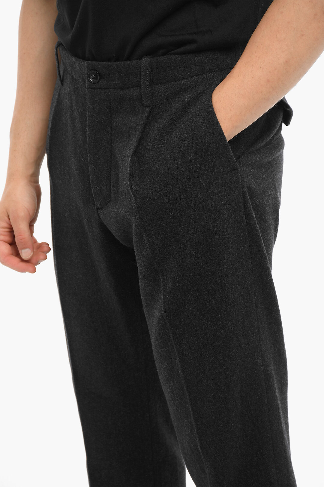 Single Pleat Brad Fit Capri Pants with belt loops
